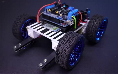 Table Edge Avoidance Robot